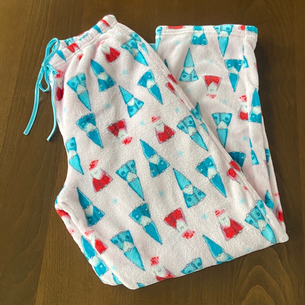 Women's fuzzy Pajama Bottoms, Pink with gnomes/wizards in red & turquoise. Small